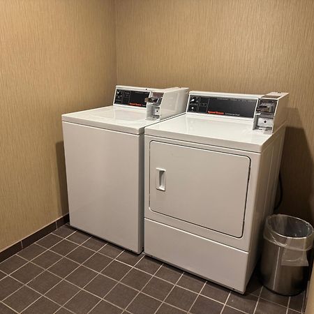 Hotel Sonesta Essential Indianapolis Airport Plainfield Esterno foto